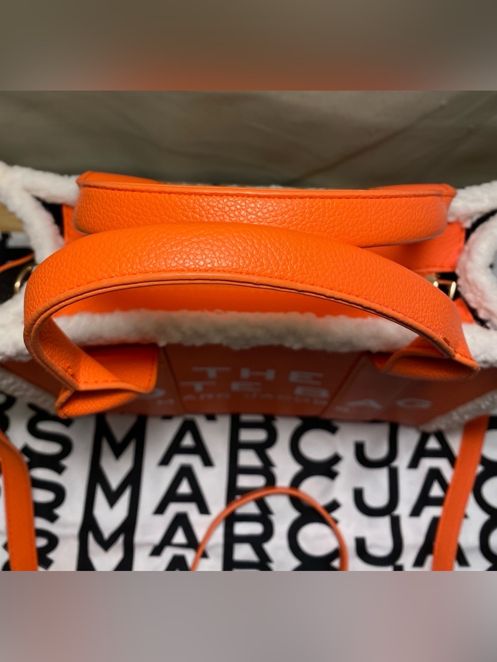 Marc Jacobs The Tote Bag “Teddy Trim Orange - Picture 14 of 15